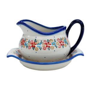Sauce boat with a tray (A37 D52)