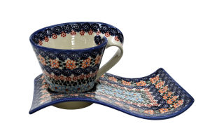 Cup with a tray (A41 D35)    