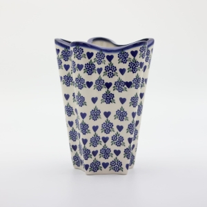 Flower vase (A104 D89)   