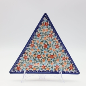 Triangular ceramic platter (A552 D54)   