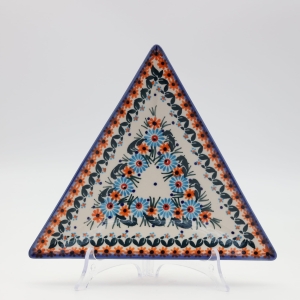 Triangular ceramic platter (A552 D91)  