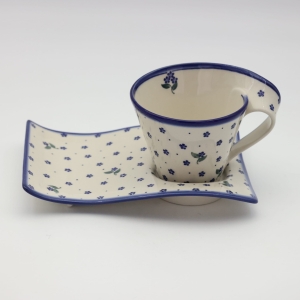 Cup with a tray (A41 D122) 