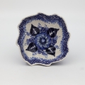 Small curly bowl