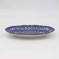Small embossed platter A260 D98 – hand-painted Bolesławiec pottery, perfect for serving appetizers and desserts.