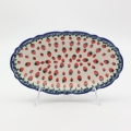 Small embossed platter A260 D139 – hand-painted Bolesławiec pottery, perfect for serving appetizers, desserts, and fruit.
