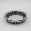 Okrągłe ceramiczne naczynie do zapiekania z Bolesławca, ręcznie zdobiona ceramika bolesławiecka, polskie rękodzieło artystyczne do piekarnika, mikrofalówki i zmywarki.