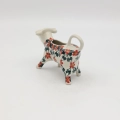 The creamer is characterized not only by its beautiful appearance but also by its extraordinary durability, as Bolesławiec ceramics are fired at extremely high temperatures, making the vessel chip-resistant and safe for both dishwasher and microwave use.