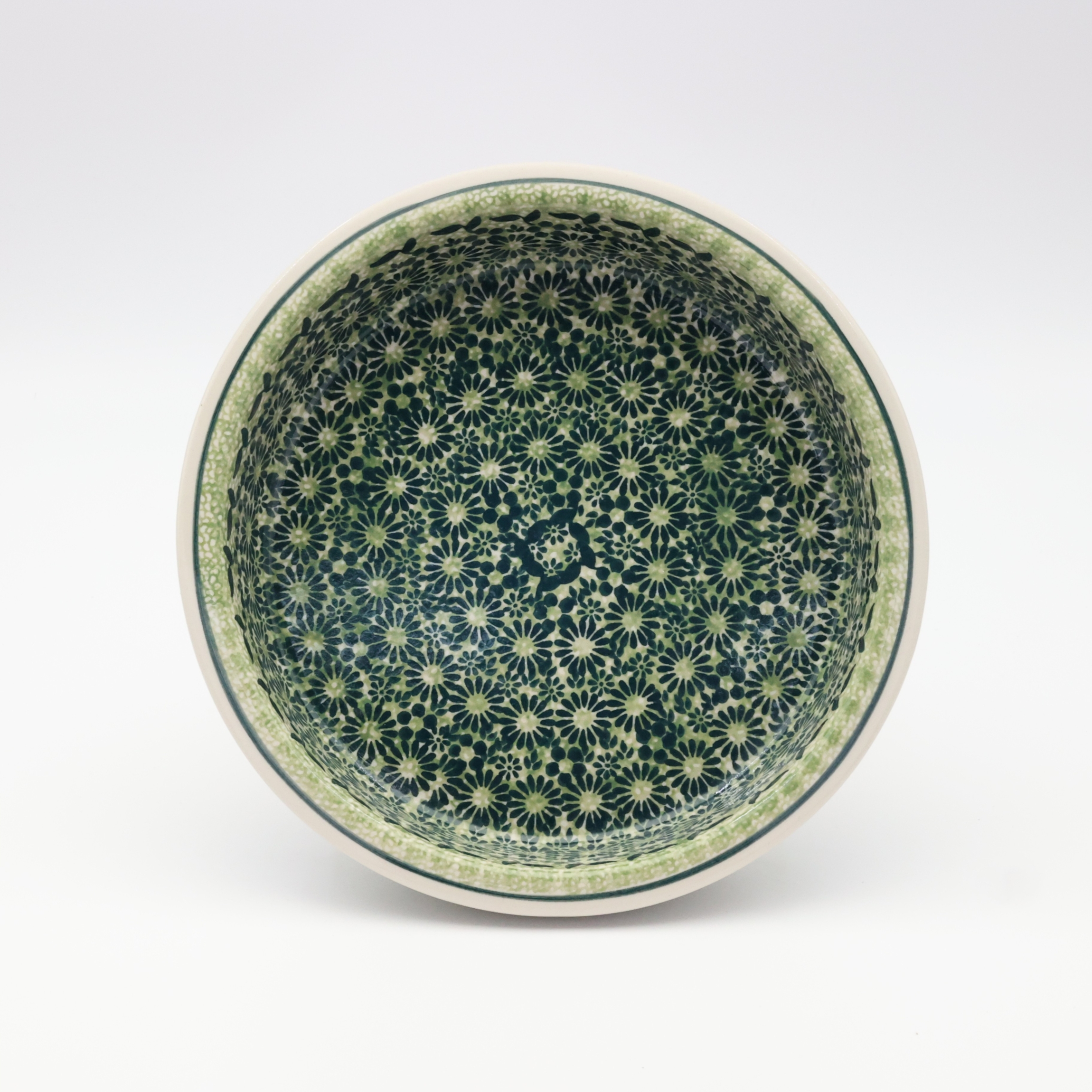 Okrągłe ceramiczne naczynie do zapiekania z Bolesławca, ręcznie zdobiona ceramika bolesławiecka, polskie rękodzieło artystyczne do piekarnika, mikrofalówki i zmywarki.