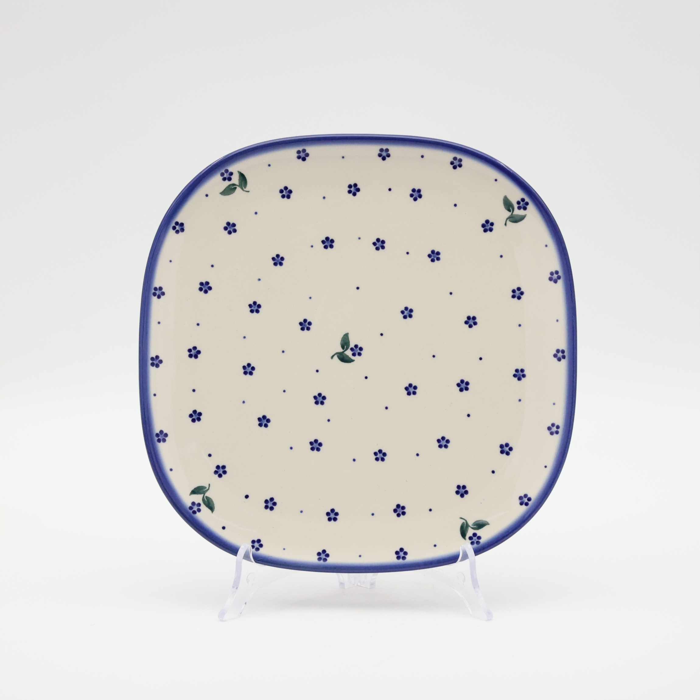 Ceramic plate 24 cm MODERN – modern dinner plate made of high-quality ceramic, minimalist design for everyday use and elegant tableware.