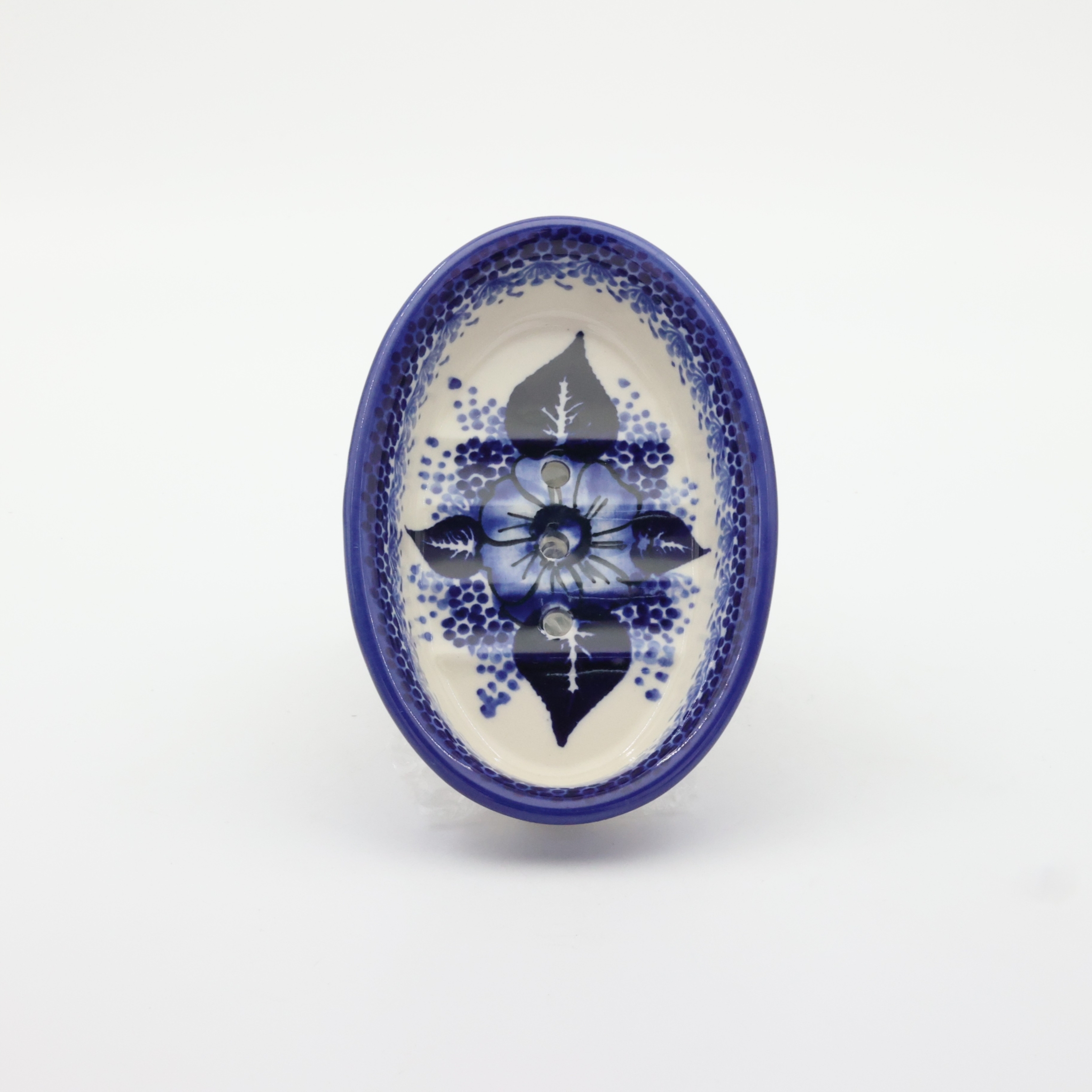 Elegant and durable large soap dish made from authentic Bolesławiec pottery. Hand-painted with traditional Polish patterns, perfect for bathroom decor or as a unique gift.
